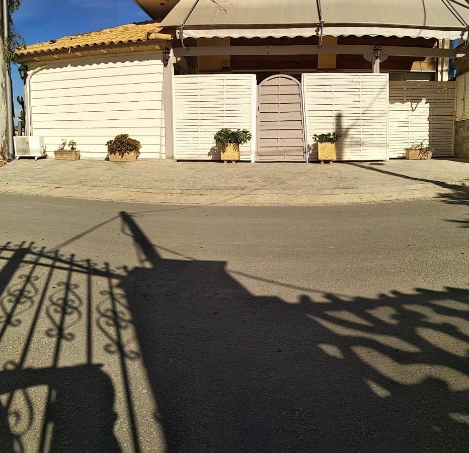 Alternative Country House 10 Minutes From Athens Airport Artemida  Esterno foto